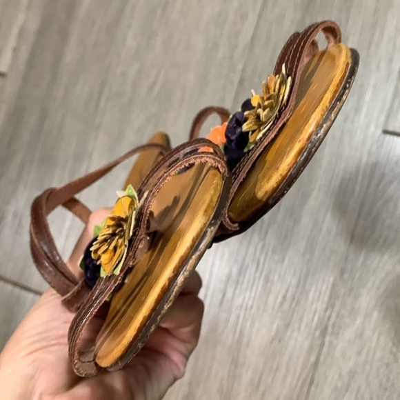Chocolat Blu Flat Wrap Ankle Brown Leather Multicolor Floral Sandals size. 8.5 - Picture 9 of 11